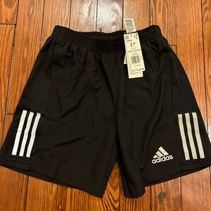 Adidas Own the Run Shorts - Small / 7 inch